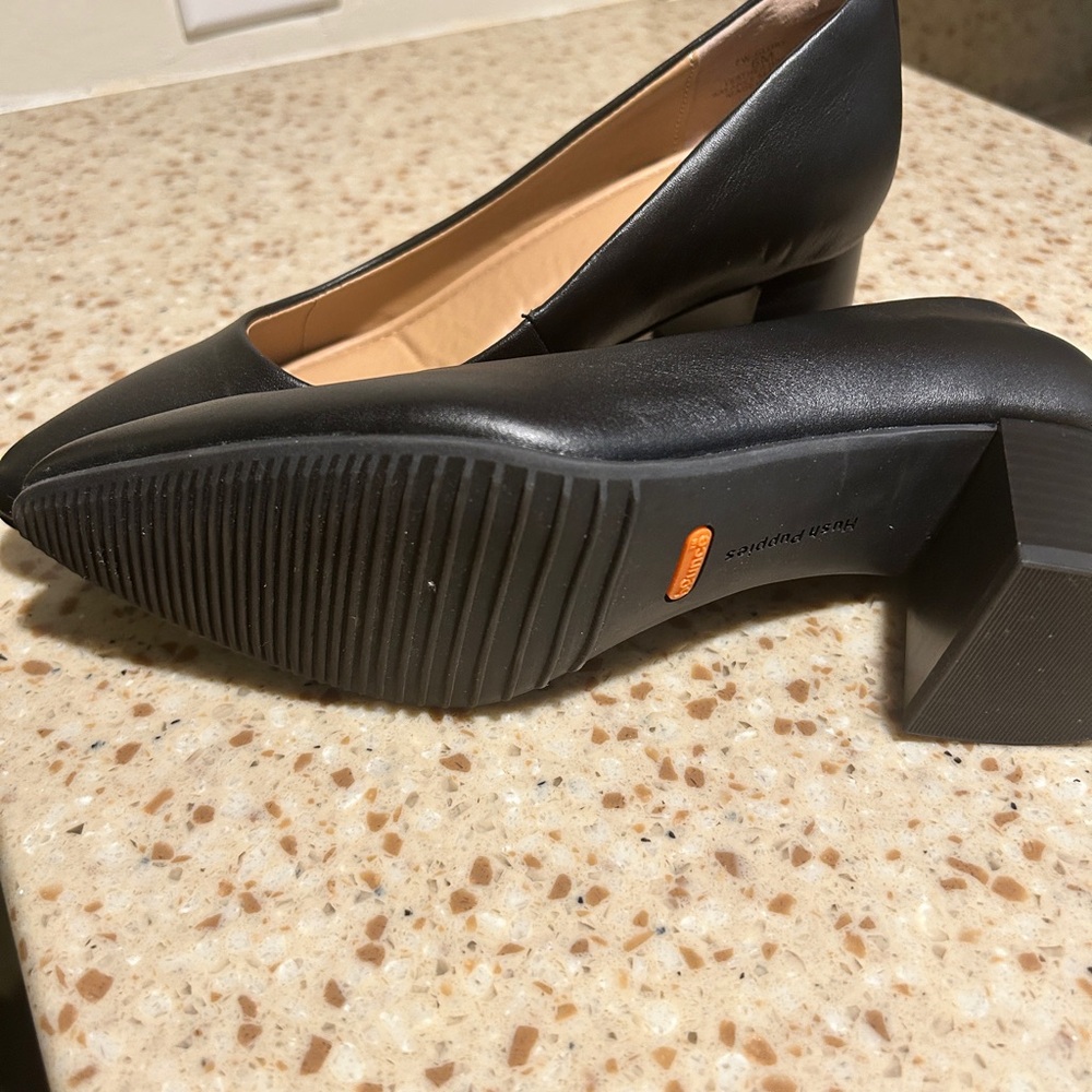Hush Puppies Black Leather Comfort Flats - Picture 2 of 4